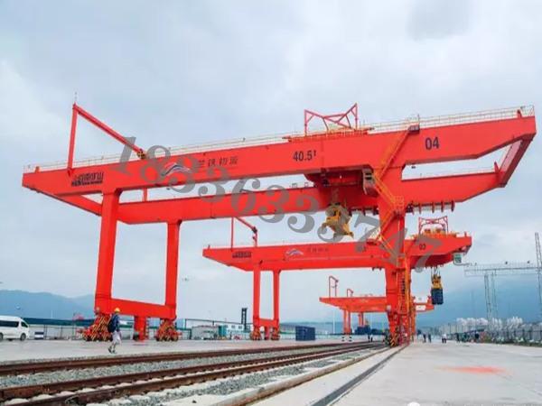 定制轨道式集装箱门机 河北秦皇岛集装箱龙门吊厂家