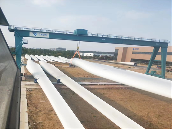 浙江台州门式起重机厂家讲解风电门机的特点