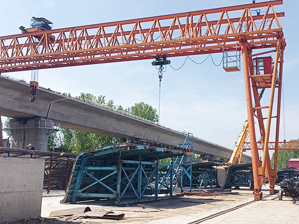 湖北咸宁32吨18米防爆门式起重机定制出售