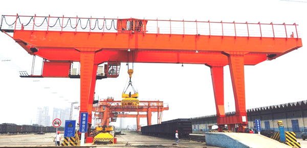 辽宁大连集装箱龙门吊厂家50吨火车集装箱门机定制