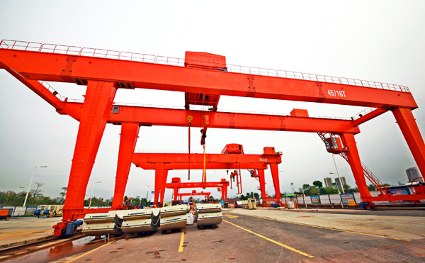 辽宁营口集装箱龙门吊厂家U型双梁门机物流码头用