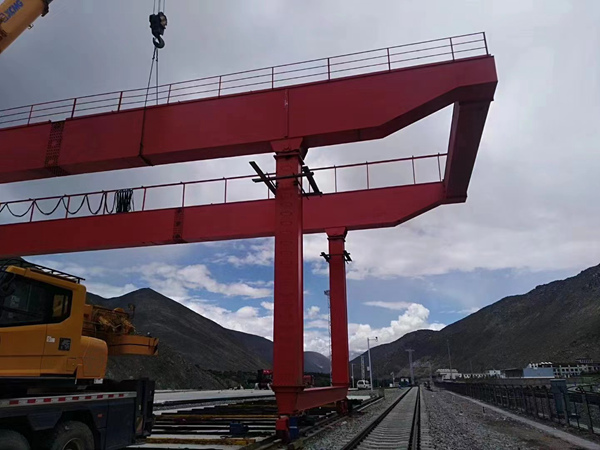 广东广州集装箱门机厂家吊装集装箱用的龙门吊有货出售