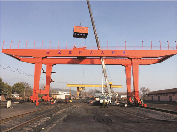 湖北天门集装箱龙门吊厂家详解其未来发展趋势