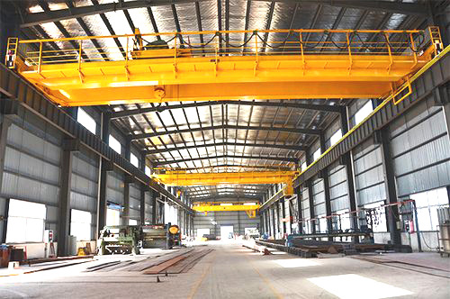 20吨双梁起重机吊装长形重物如何预防晃动
