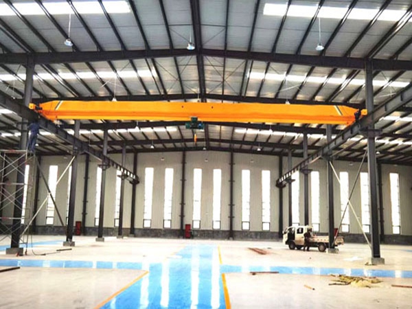 单梁行车在不同工况下的操作技巧有哪些